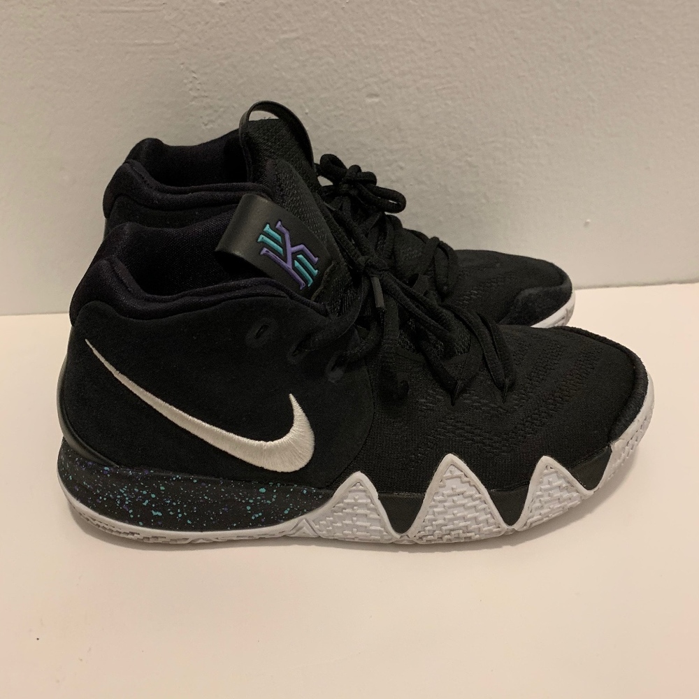 Kids Nike Kyrie 4 Black - Size 6